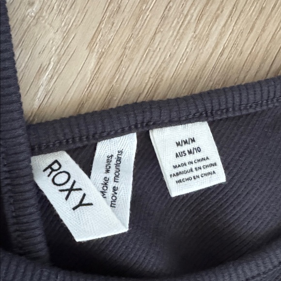 NWOT Roxy Ribbed Long Sleeve - Picture 2 of 5